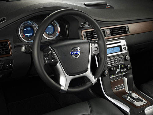 isuzu dmax interior. Volvo S80 interior