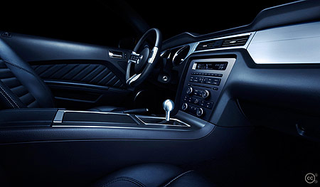Another view of the 2010 Ford Mustang console