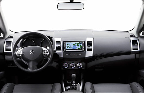 Dashboard of the new Peugeot 4007