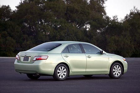 Toyota Camry 2006 rearside view