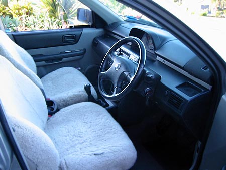 Nissan X-Trail dash