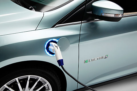 ford-focus-electric-charging